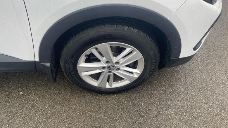 Vauxhall Grandland 1.2 Turbo SE 5dr Petrol Hatchback